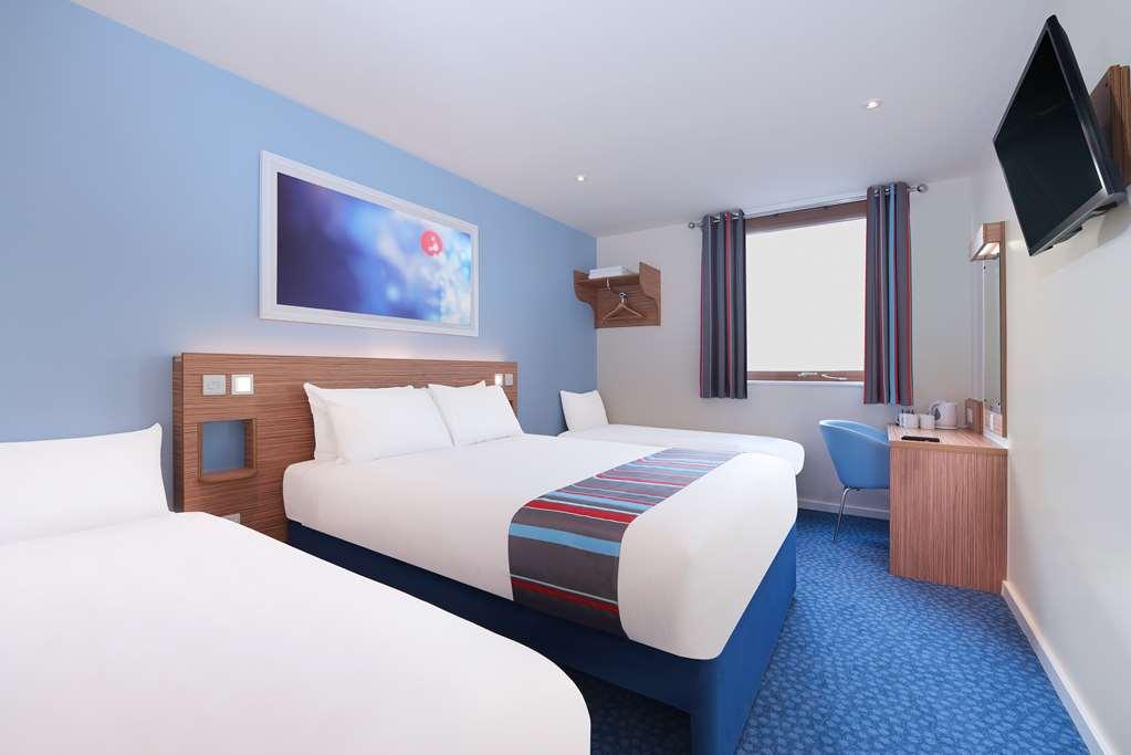Premier Inn Worthing Seafront Номер фото